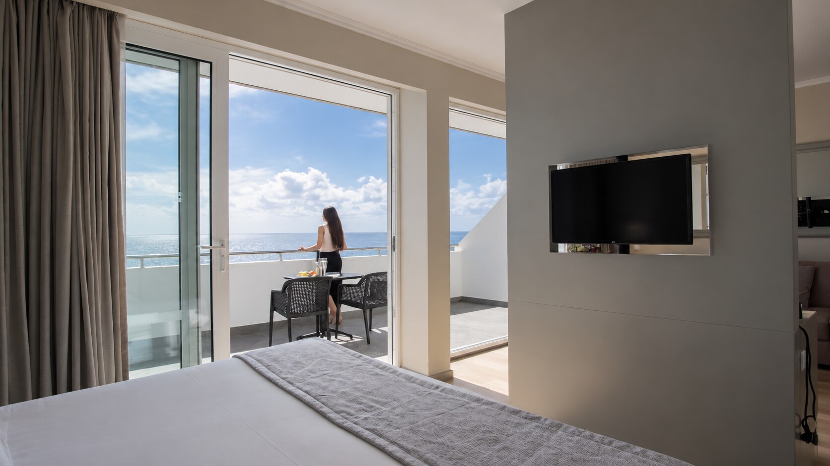 Double Deluxe Room with ocean view
